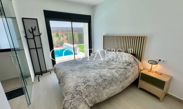 Resale - Villa -
Algorfa - La finca Golf