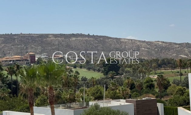 Resale - Villa -
Algorfa - La finca Golf