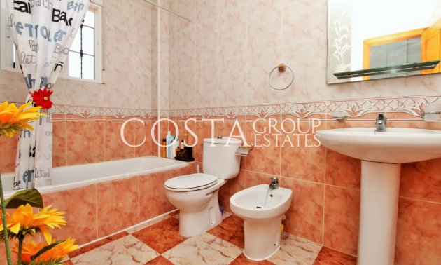 Herverkoop - Huis -
Playa Flamenca