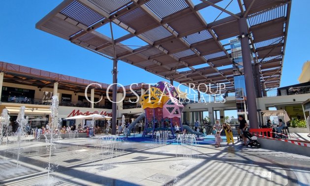 Herverkoop - Huis -
Playa Flamenca