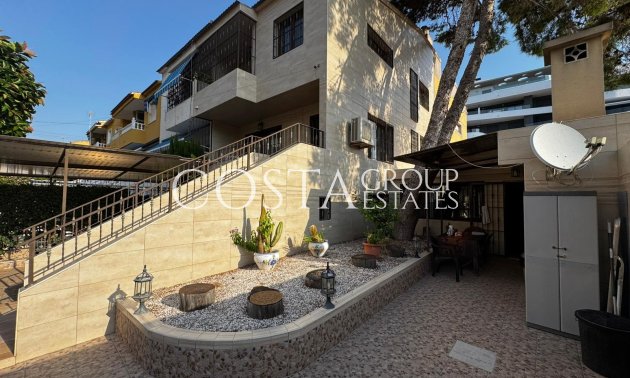 Wiederverkauf - House -
Punta Prima