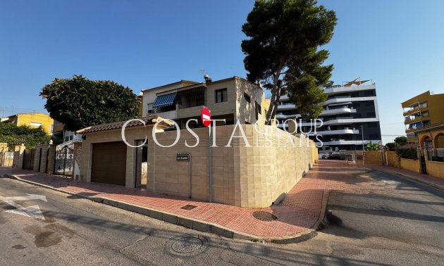 Wiederverkauf - House -
Punta Prima