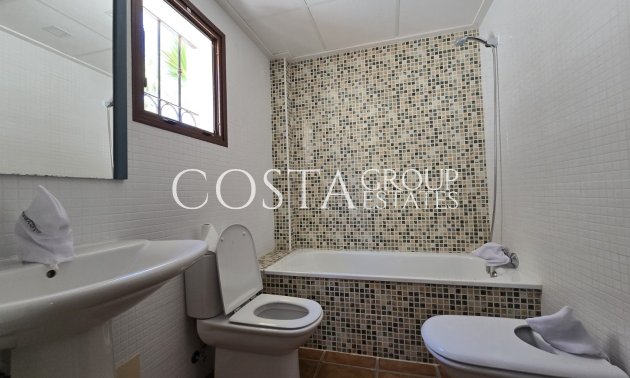 Herverkoop - Villa -
Algorfa - La finca Golf