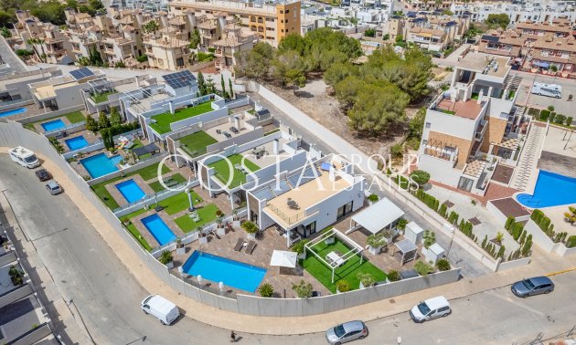 Wiederverkauf - Villa -
Orihuela Costa - Villamartín