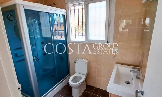 Herverkoop - Villa -
Catral