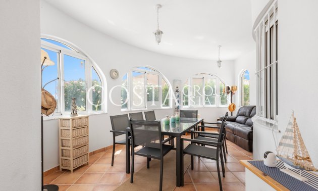 Herverkoop - Villa -
San Fulgencio