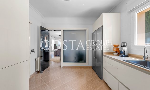 Odsprzedaż - Willa -
Benissa