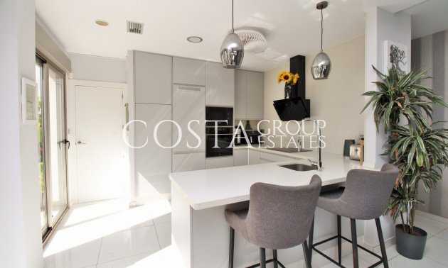 Wiederverkauf - Villa -
Villamartín