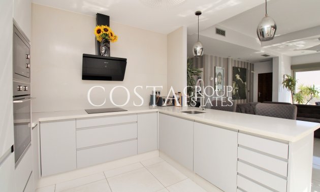 Wiederverkauf - Villa -
Villamartín