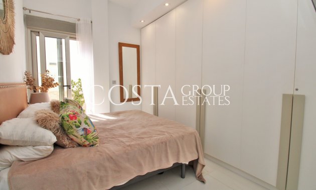 Wiederverkauf - Villa -
Villamartín