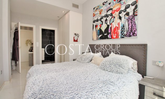 Wiederverkauf - Villa -
Villamartín