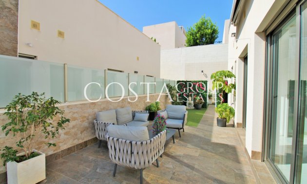 Wiederverkauf - Villa -
Villamartín