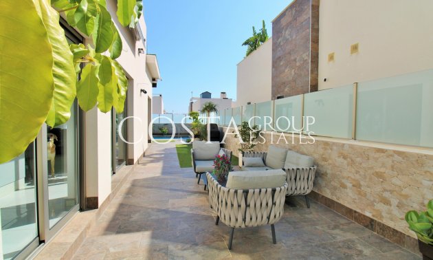 Wiederverkauf - Villa -
Villamartín