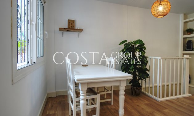 Herverkoop - Villa -
Orihuela Costa