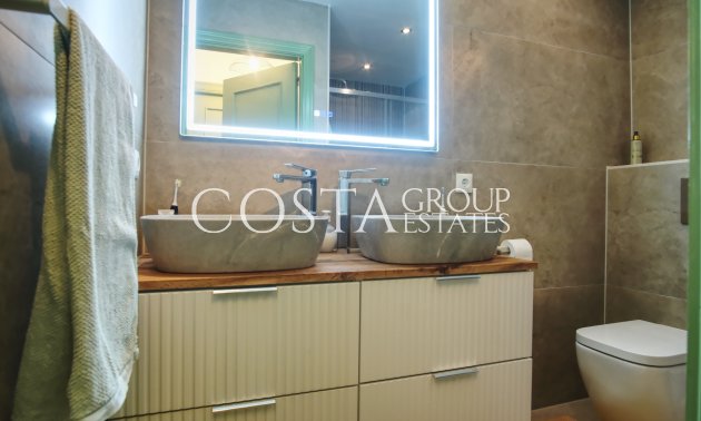 Herverkoop - Villa -
Orihuela Costa