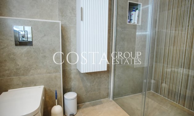 Herverkoop - Villa -
Orihuela Costa