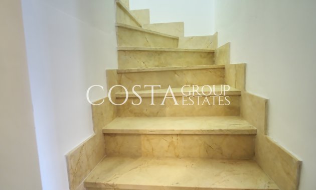 Herverkoop - Villa -
Orihuela Costa