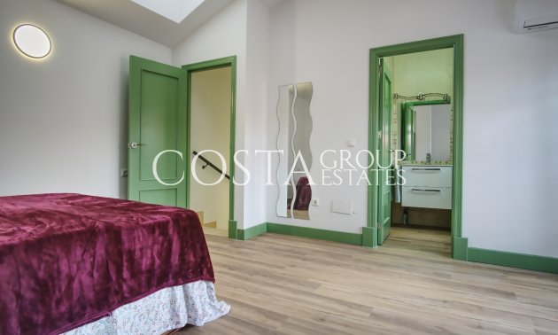 Herverkoop - Villa -
Orihuela Costa