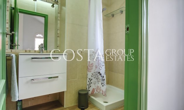 Herverkoop - Villa -
Orihuela Costa