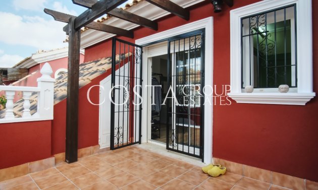 Herverkoop - Villa -
Orihuela Costa