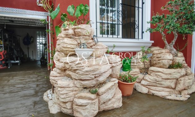 Herverkoop - Villa -
Orihuela Costa