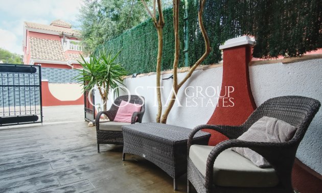 Herverkoop - Villa -
Orihuela Costa