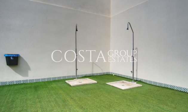 Herverkoop - Villa -
Orihuela Costa