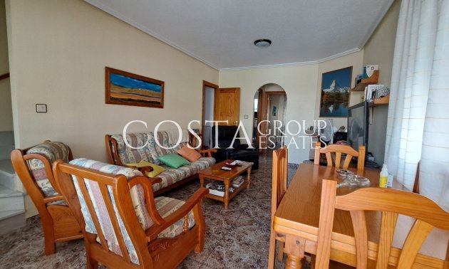 Resale - Villa -
Los Alcazares