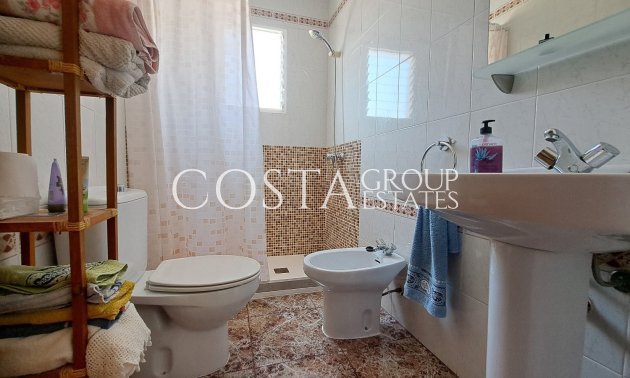 Resale - Villa -
Los Alcazares