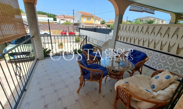 Resale - Villa -
Los Alcazares