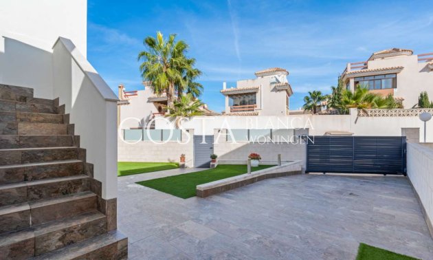 Herverkoop - Villa -
Villamartín