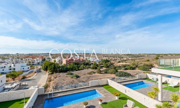 Herverkoop - Villa -
Villamartín