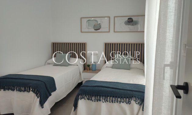 Nowy budynek - Willa -
Torre Pacheco - Balsicas