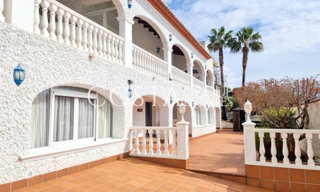 Resale - House -
Teulada - Moraira