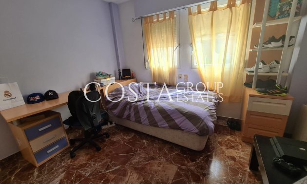 Wiederverkauf - House -
Alicante - Alicante Centro