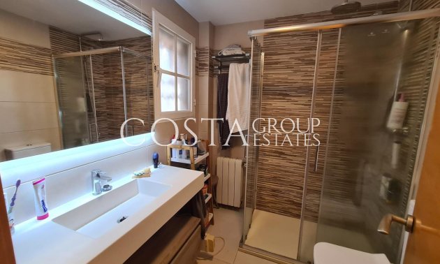 Wiederverkauf - House -
Alicante - Alicante Centro