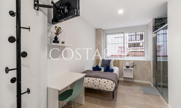 Herverkoop - Apartments -
Alicante - Alicante Centro