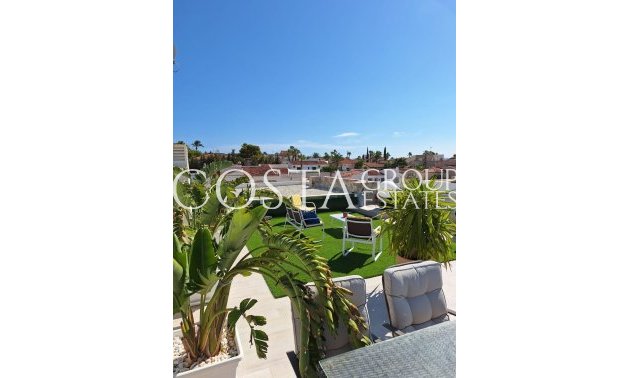 Resale - House -
Torrevieja - Torrevieja Centro