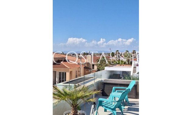 Resale - House -
Torrevieja - Torrevieja Centro