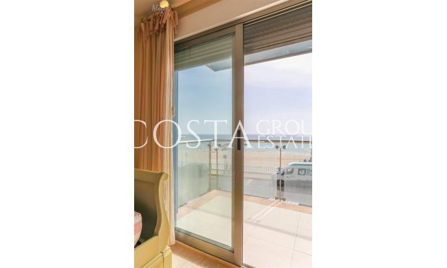 Odsprzedaż - Apartments -
Torrevieja - Torrevieja Centro