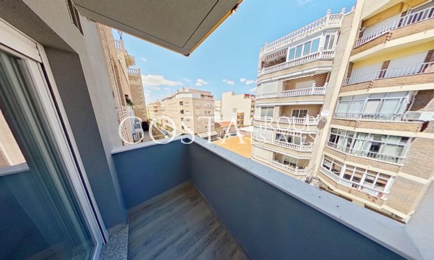 Herverkoop - Apartments -
Torrevieja - Torrevieja Centro