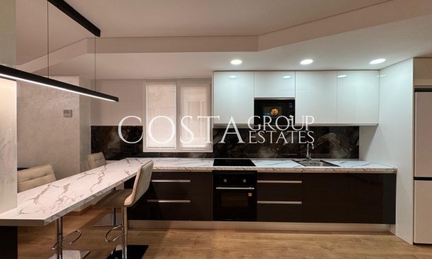 Herverkoop - Apartments -
Torrevieja - Torrevieja Centro