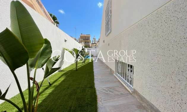 Revente - Maison -
Orihuela - Orihuela Costa