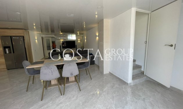 Revente - Maison -
Orihuela - Orihuela Costa