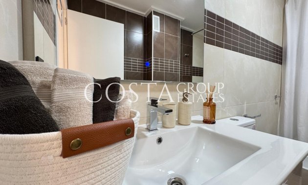 Resale - Apartments -
Torrevieja - Torrevieja Centro