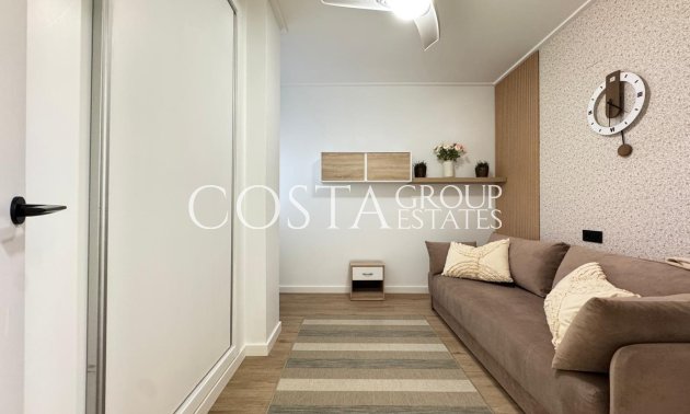 Resale - Apartments -
Torrevieja - Torrevieja Centro