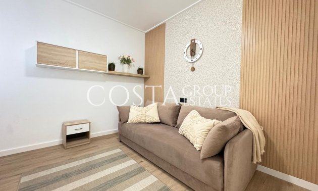 Resale - Apartments -
Torrevieja - Torrevieja Centro