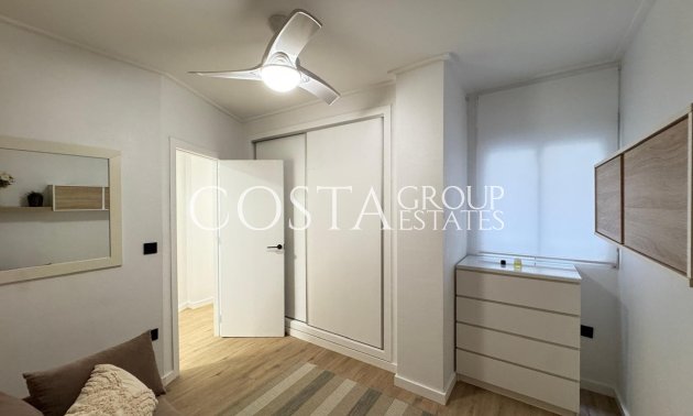 Resale - Apartments -
Torrevieja - Torrevieja Centro