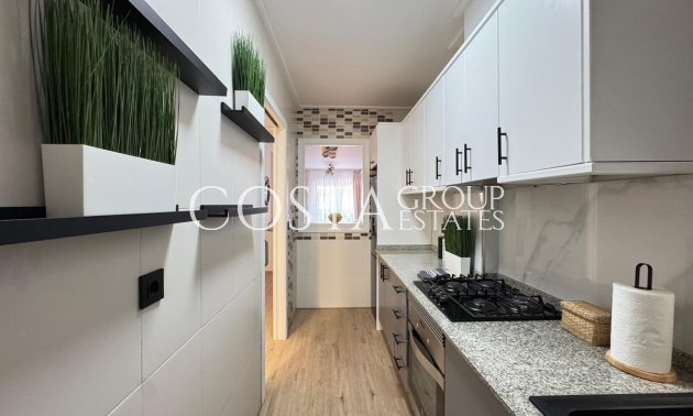 Resale - Apartments -
Torrevieja - Torrevieja Centro