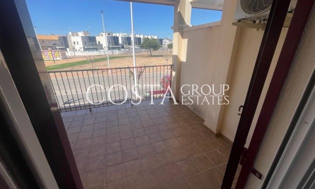 Resale - House -
San Pedro del Pinatar - Lo Pagan